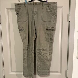 Ava & Viv Khaki Jeggings